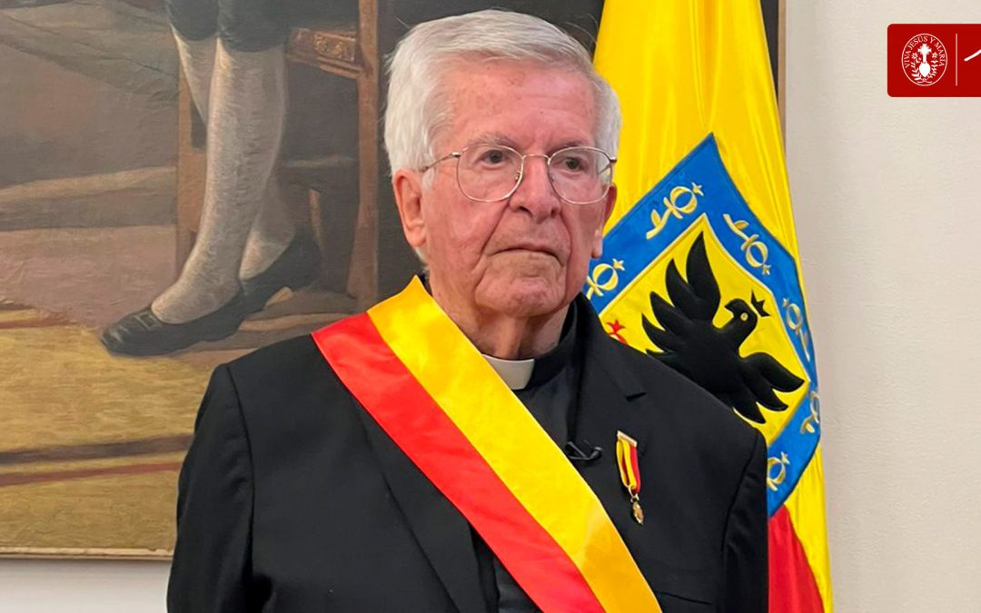 Concejo de Bogotá otorgó reconocimiento al Padre Diego Jaramillo por su servicio y entrega a Bogotá y al país