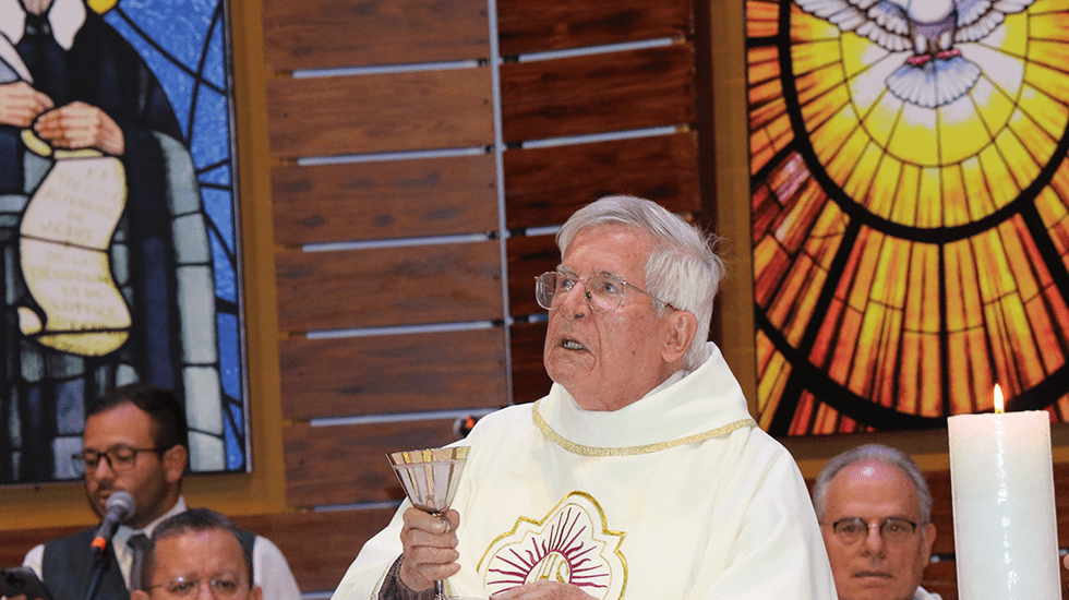 Emotiva Eucaristía en agradecimiento por los 92 años del Padre Diego Jaramillo Cuartas, CJM